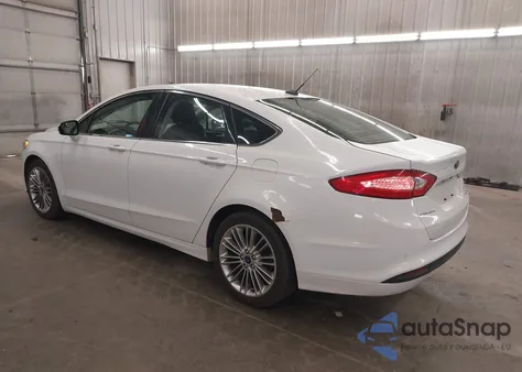 2015 Ford Fusion Se z USA, uszkodzony, nr VIN 3FA6P0HD2FR194901